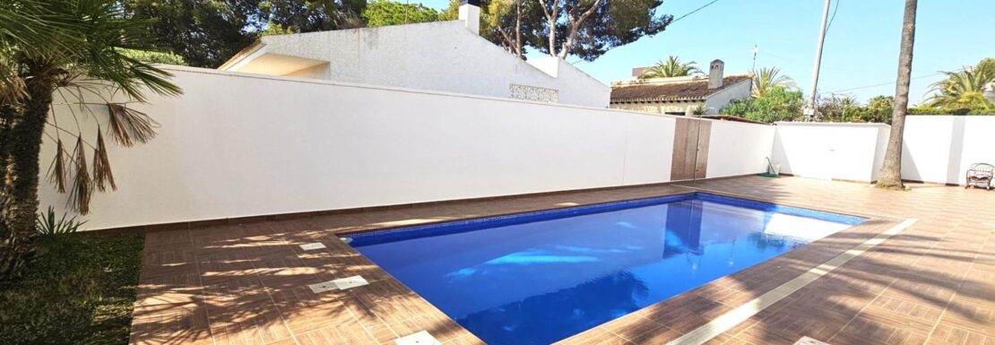 Вилла в Кабо Роиг на продажу в Испании (Коста Бланка — Ориуэла Коста — Cabo Roig)