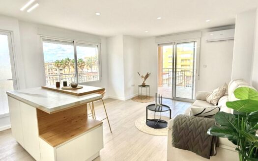 Квартира в Торревьехе рядом с морем на продажу в Испании (Коста Бланка — Torrevieja)