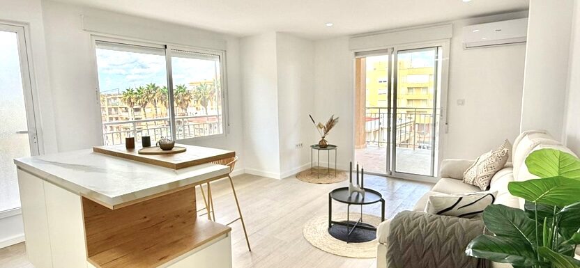 Квартира в Торревьехе рядом с морем на продажу в Испании (Коста Бланка — Torrevieja)