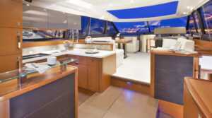 Rent a Motorboat Prestige 550 on Mallorca