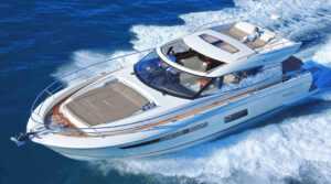 Rent a Motorboat Prestige 550 on Mallorca