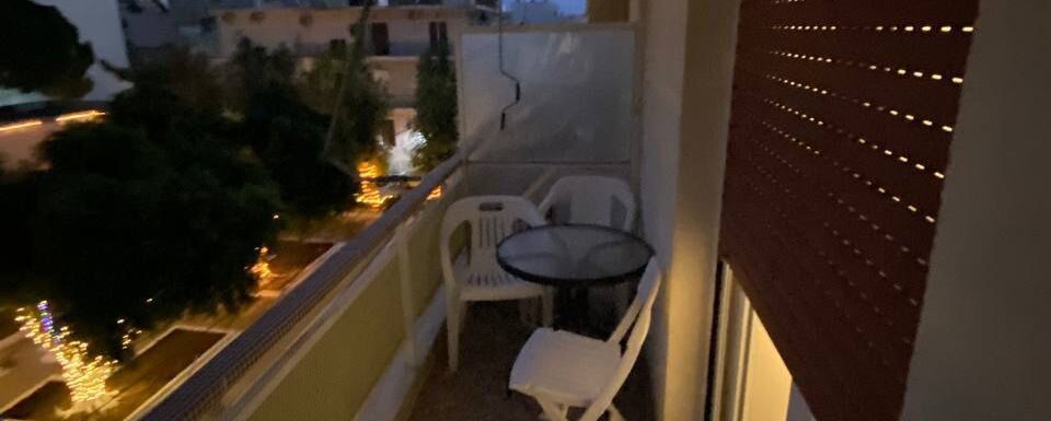 Квартира в Лутраки на продажу под ремонт в Греции (Пелопоннес, Коринфия — Loutraki)